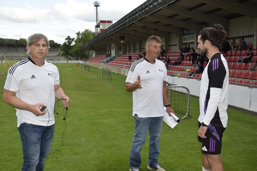 WhatsApp Image 2025-10-06 at 20.49.33 (1)