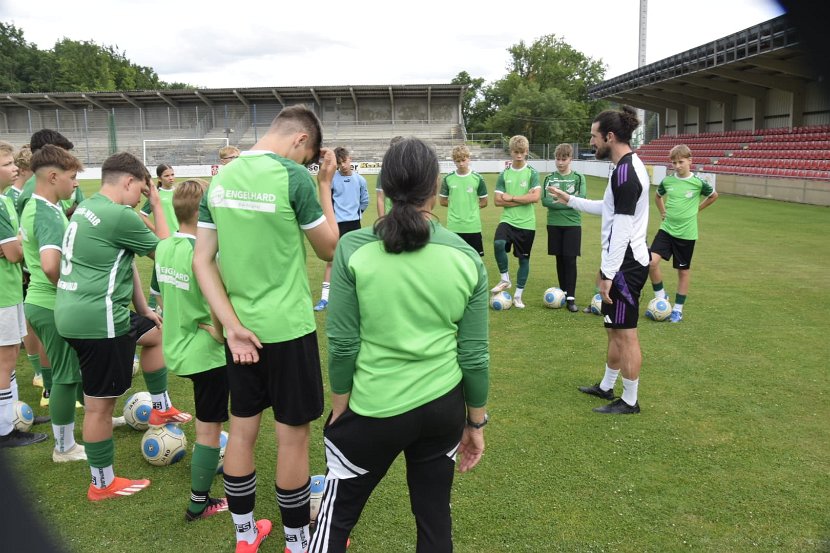 WhatsApp Image 2025-10-06 at 20.49.36 (1)