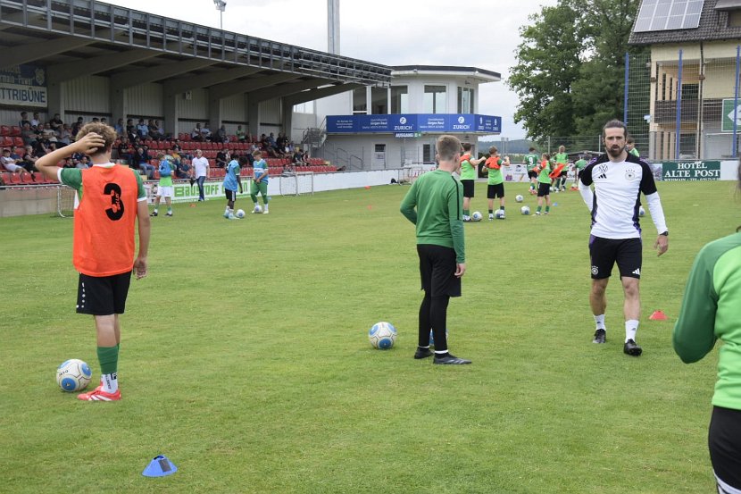 WhatsApp Image 2025-10-06 at 20.49.36 (2)